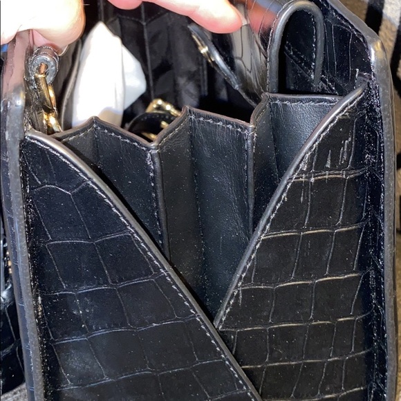 Michael Kors Zoe med croc-embossed satchel. - Picture 6 of 7